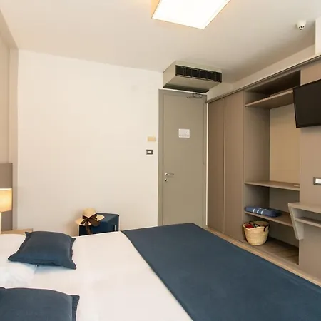 Ξενοδοχείο Delle Mimose 3*