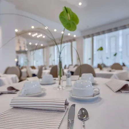 Delle Mimose Τζεσόλο Λίντο